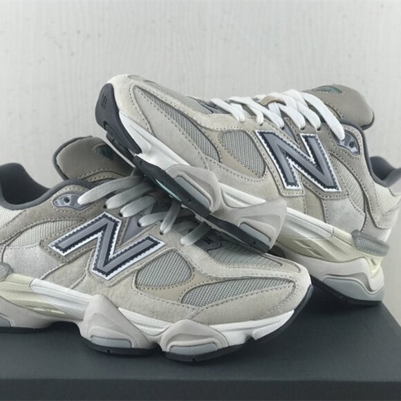 New Balance 9060 Casual Sneakers (Gray And Black) - Picture 7 of 13